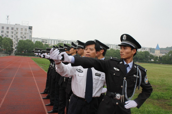 警體槍械射擊訓練